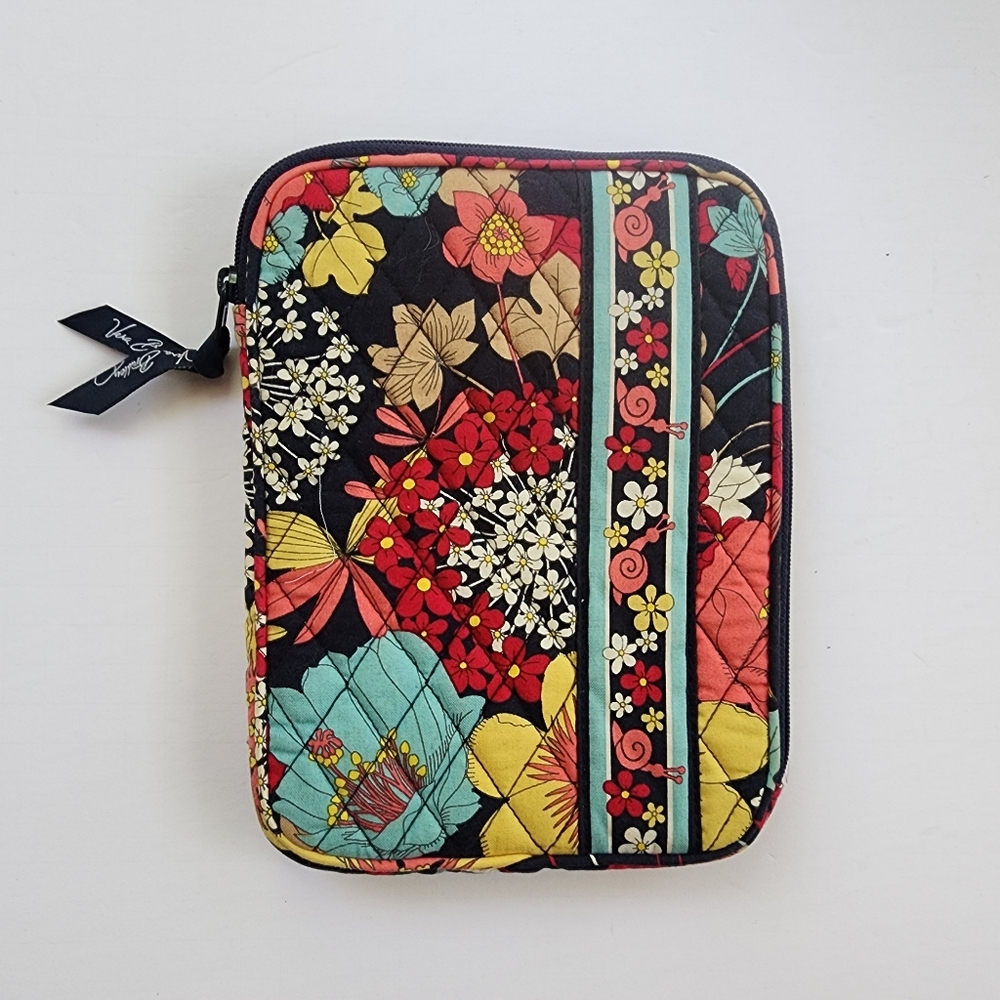 Vera Bradley Quilted Happy Snails Pattern Tablet Sleeve